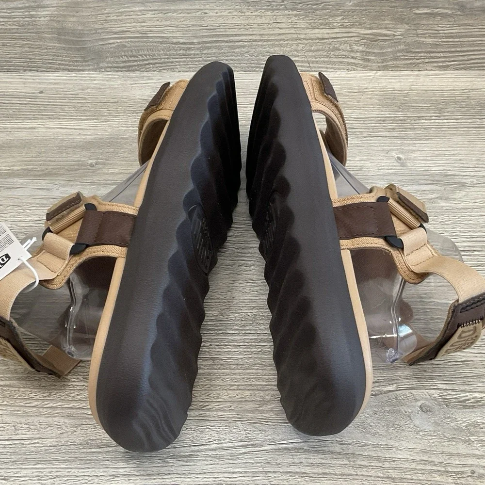 Hey Dude Carson Outdoor Sandals Men's Size 13 Sport Mode Tan Brown Comfort